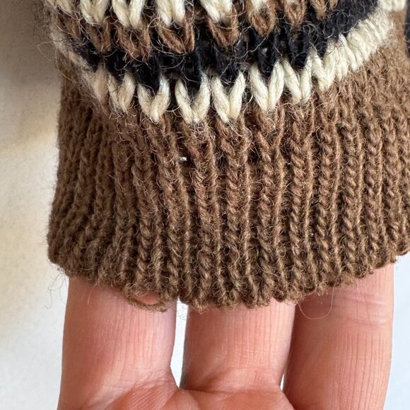 Vintage Nordstrickk Brown 100% Wool Nordic Fair Isle Silver Closure Cardigan - Picture 16 of 16